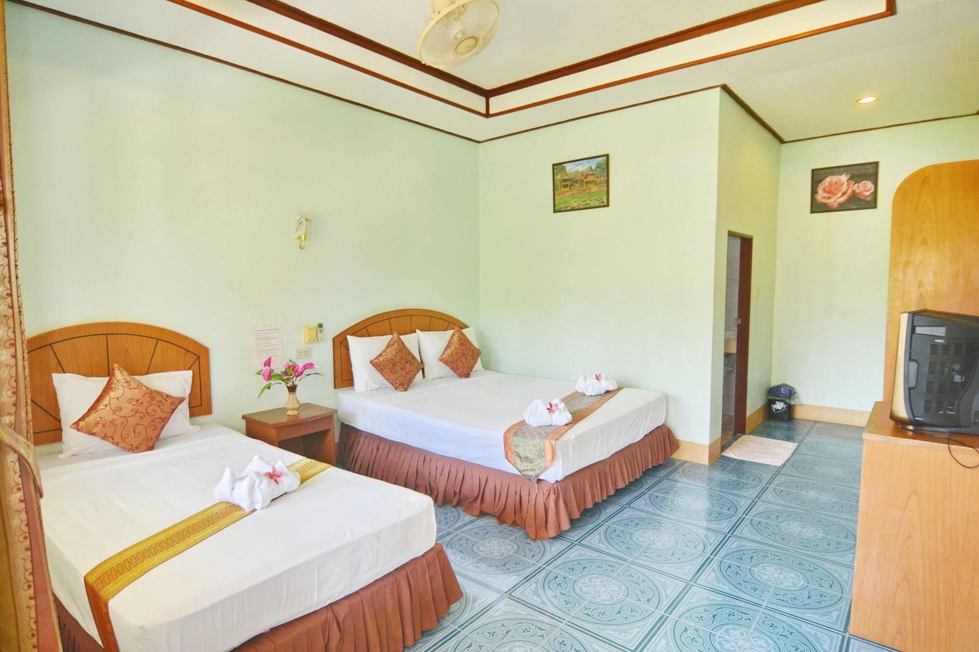 Lanta Emerald Отель 3*