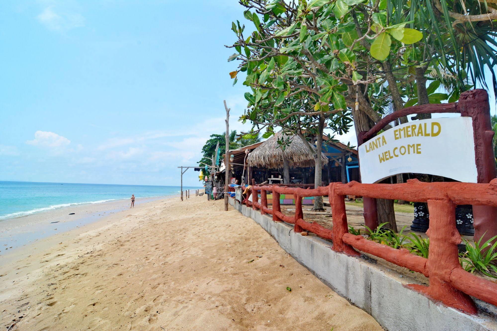 Отель Lanta Emerald